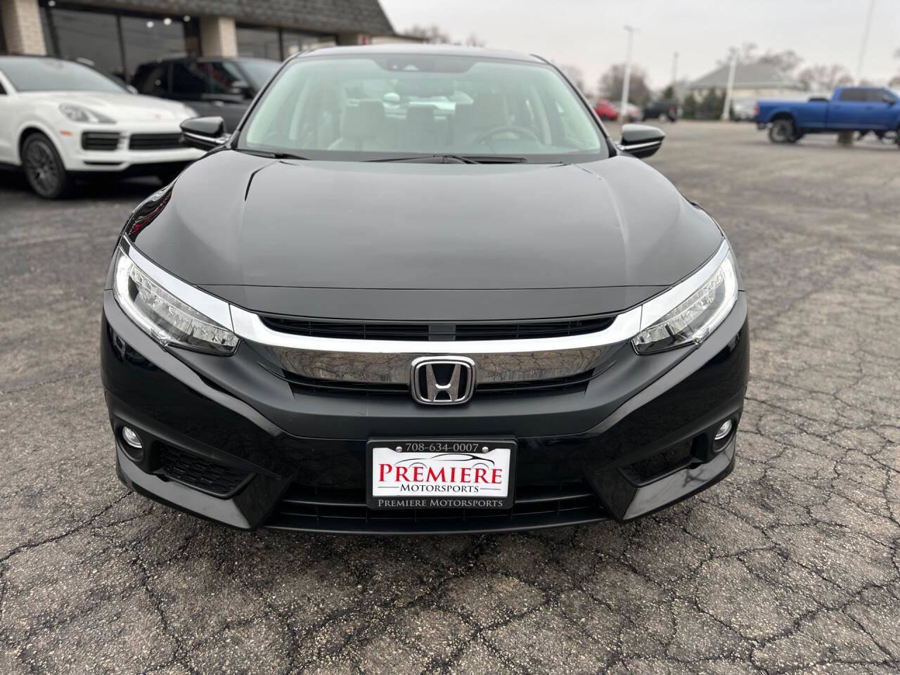 Used 2018 Honda Civic Touring image 8