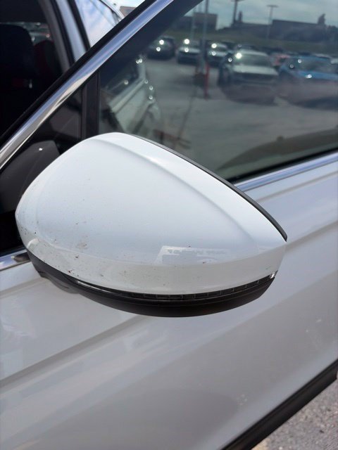 Used 2019 Volkswagen Tiguan SE w/ Panoramic Sunroof Package FWD image 6