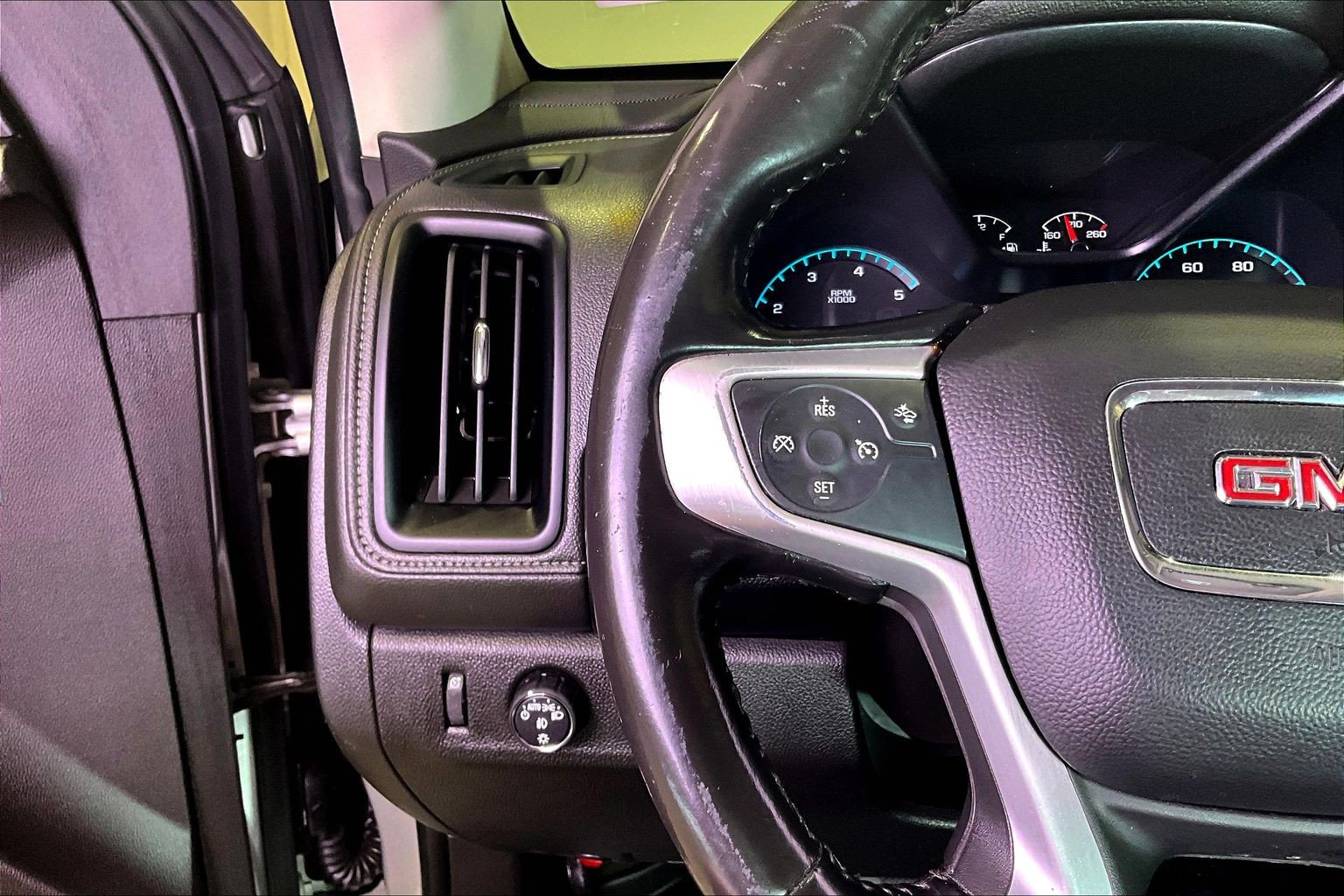 Used 2018 GMC Canyon SLE w/ SLE Convenience Package AWD/4WD image 13
