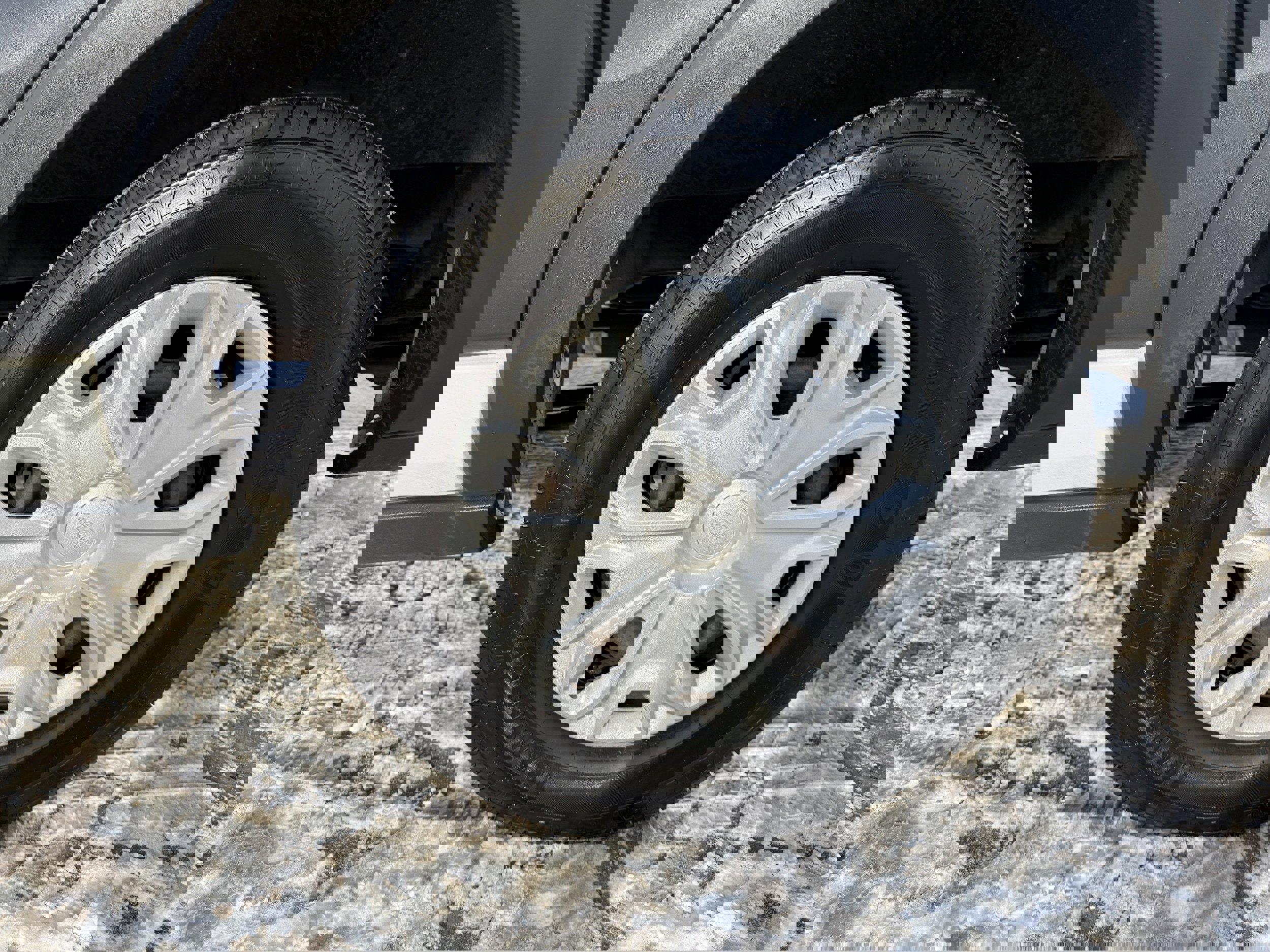 Used 2018 Ford Transit 350 XL image 22