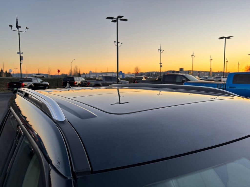 Used 2022 Ford Explorer Platinum w/ Equipment Group 601A image 29