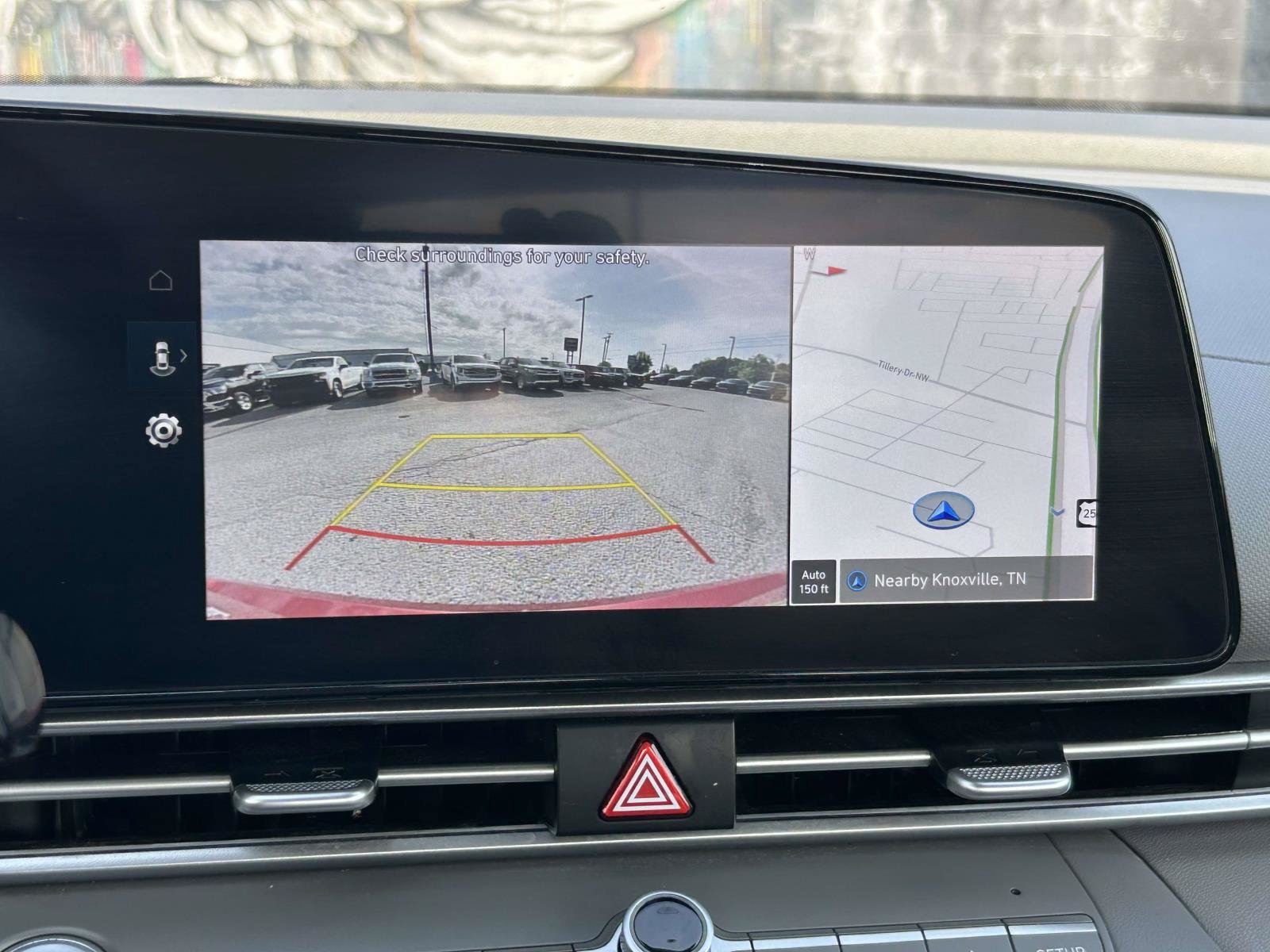 Used 2025 Hyundai Elantra SEL FWD image 22