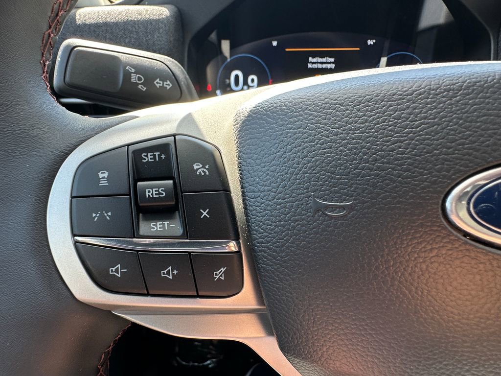 New 2026 Ford Explorer Active RWD image 25