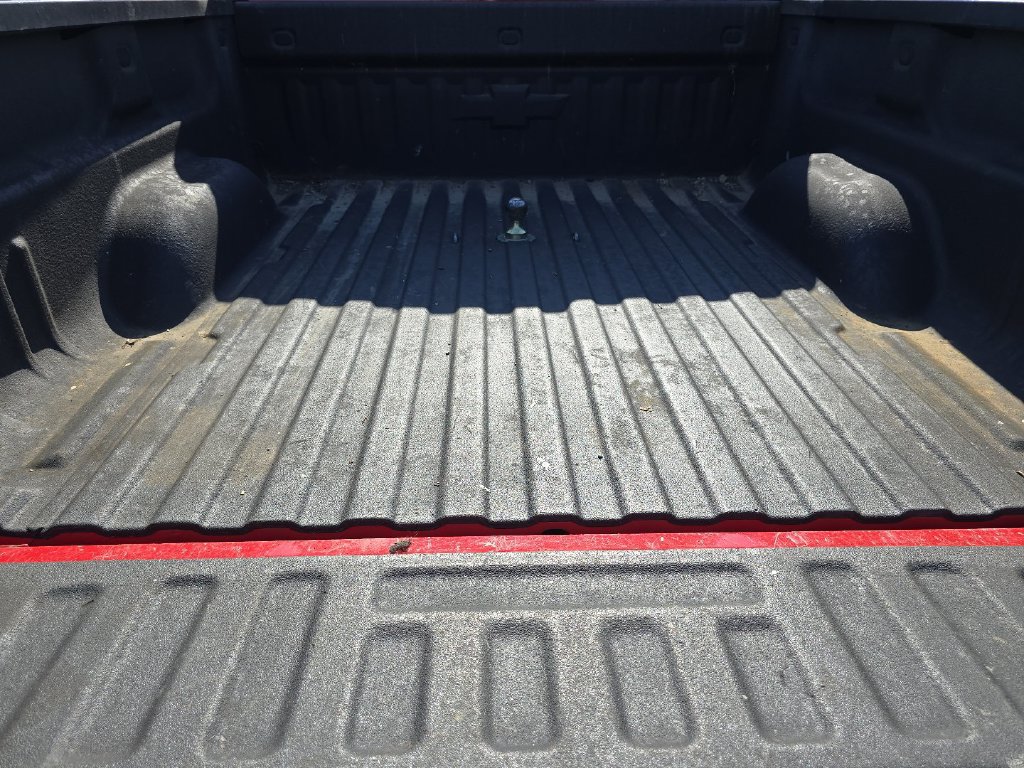 Used 2018 Chevrolet Silverado 1500 LT w/ All Star Edition AWD/4WD image 24