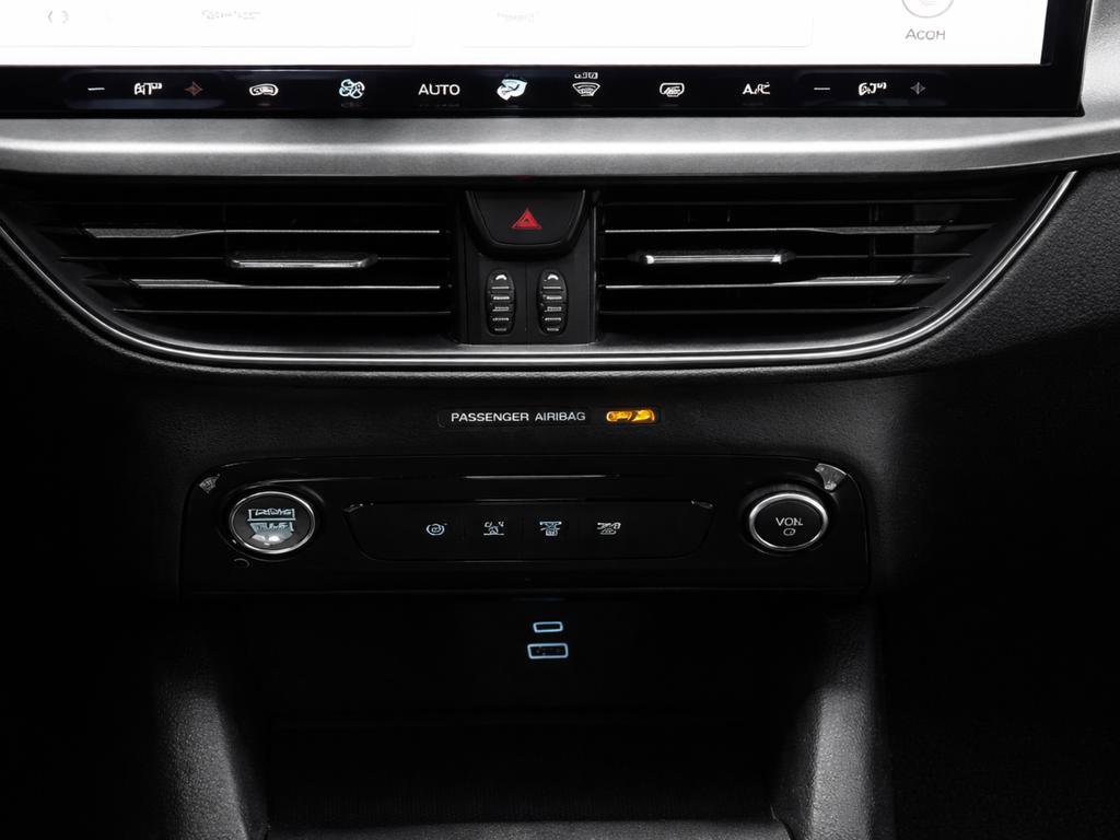 Used 2023 Ford Escape Active w/ Tech Pack #1 FWD image 17