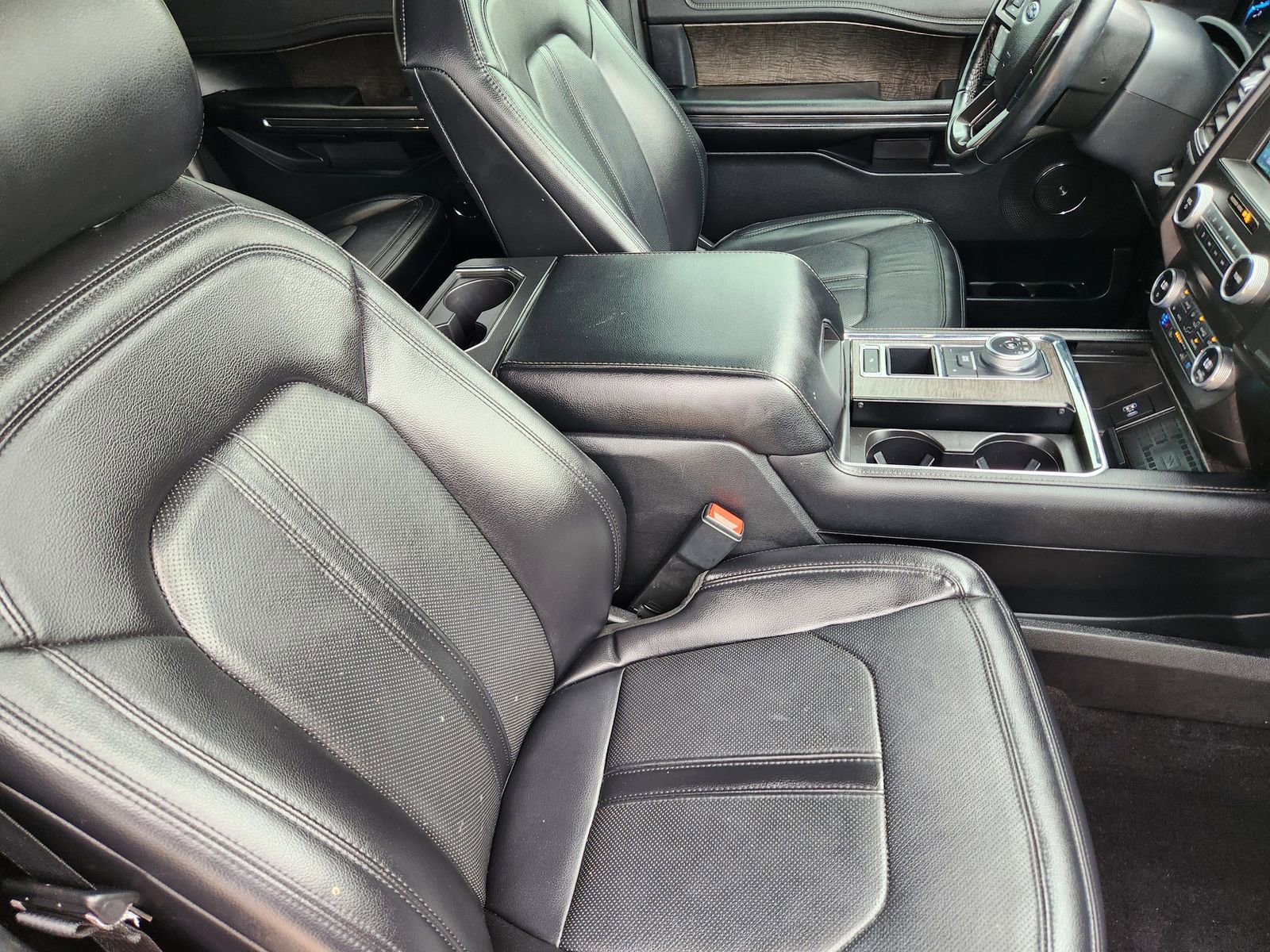 Used 2021 Ford Expedition Limited image 22