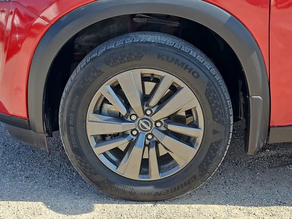 Used 2022 Nissan Pathfinder SV FWD image 9