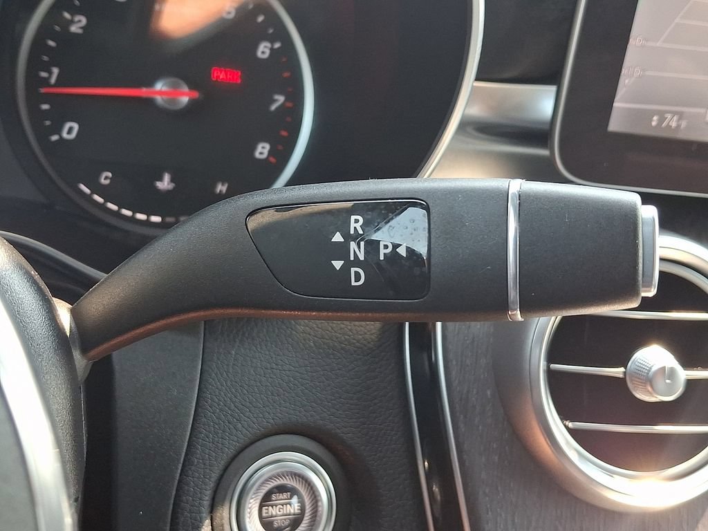Used 2020 Mercedes-Benz GLC 300 4MATIC image 16