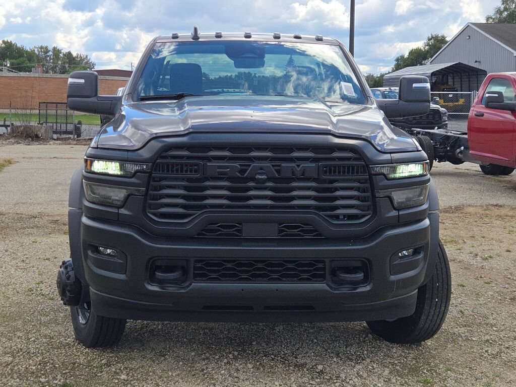 New 2026 RAM 5500 Tradesman AWD/4WD image 2