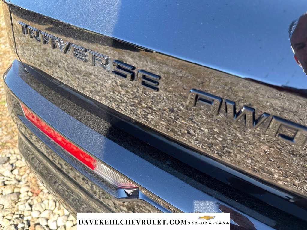 Used 2024 Chevrolet Traverse RS AWD/4WD image 41