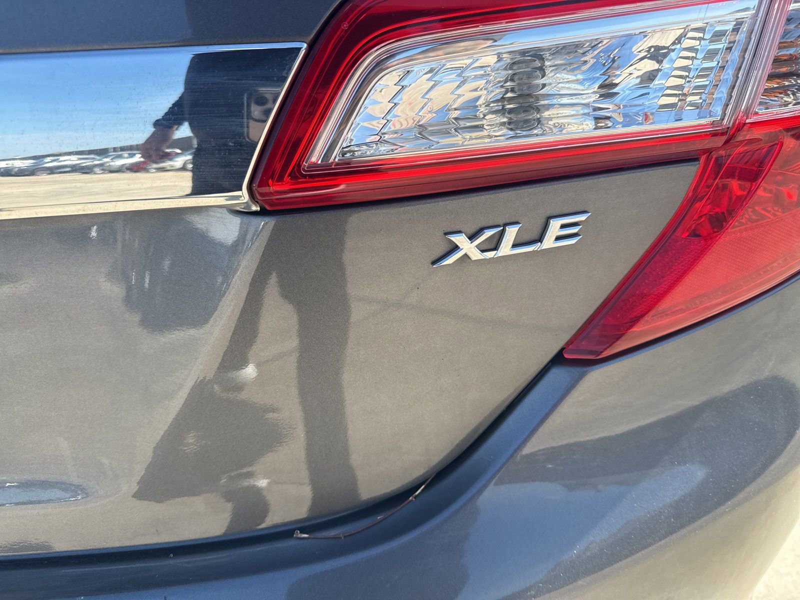 Used 2012 Toyota Camry XLE image 24