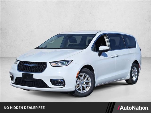 Used 2023 Chrysler Pacifica Touring-L
