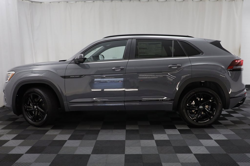 New 2026 Volkswagen Atlas Cross Sport SEL R-Line image 4