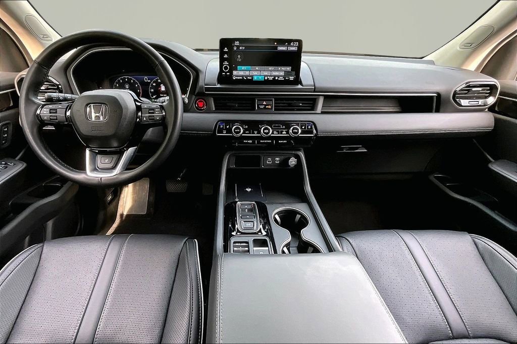 Certified 2025 Honda Pilot Elite image 5