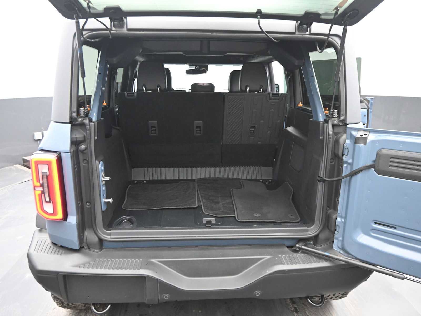 Used 2024 Ford Bronco Badlands image 16
