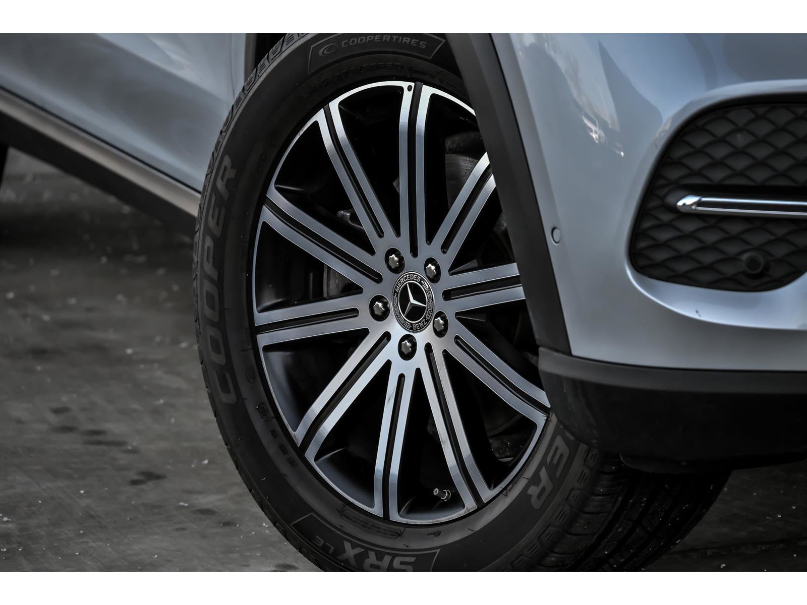 Certified 2025 Mercedes-Benz GLE 350 4MATIC video 3