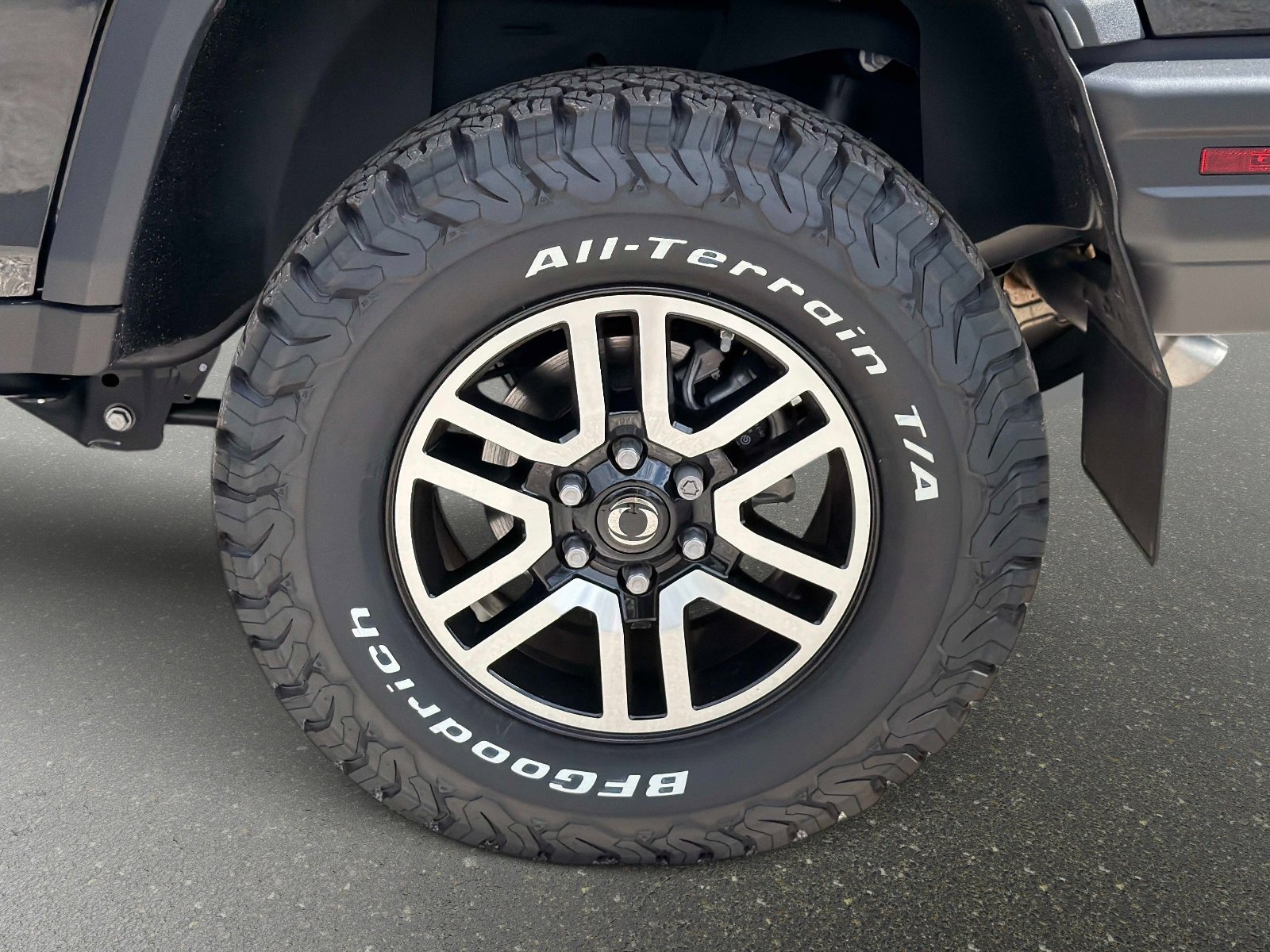 New 2026 INEOS Grenadier Fieldmaster Edition AWD/4WD image 9