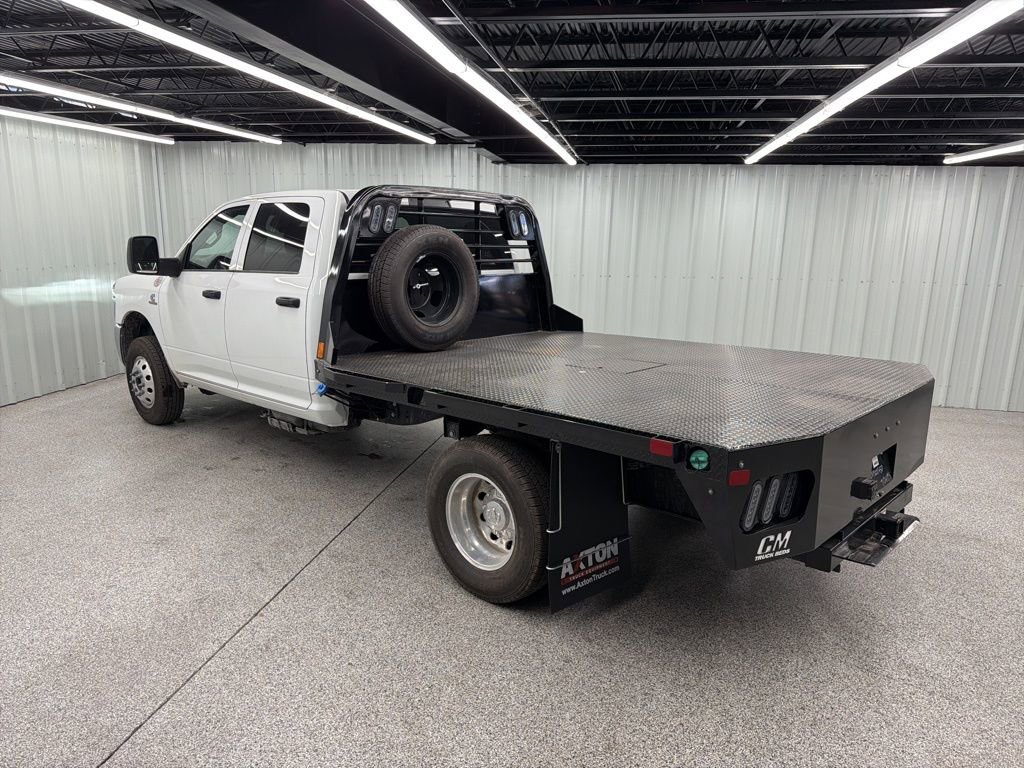 New 2026 RAM 3500 4x4 Crew Cab DRW image 4
