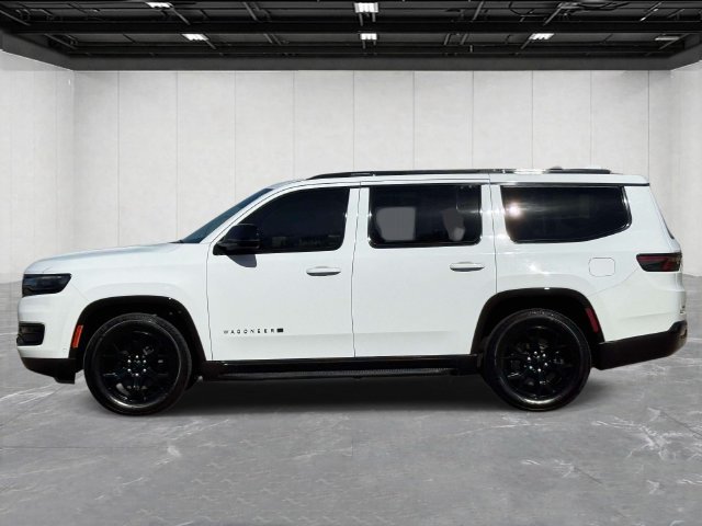 Used 2023 Jeep Wagoneer Series II AWD/4WD image 2