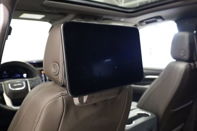 Used 2024 GMC Yukon XL Denali w/ Advanced Technology Package image 29