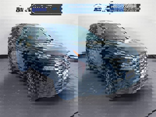 Used 2024 Nissan Rogue S image 7