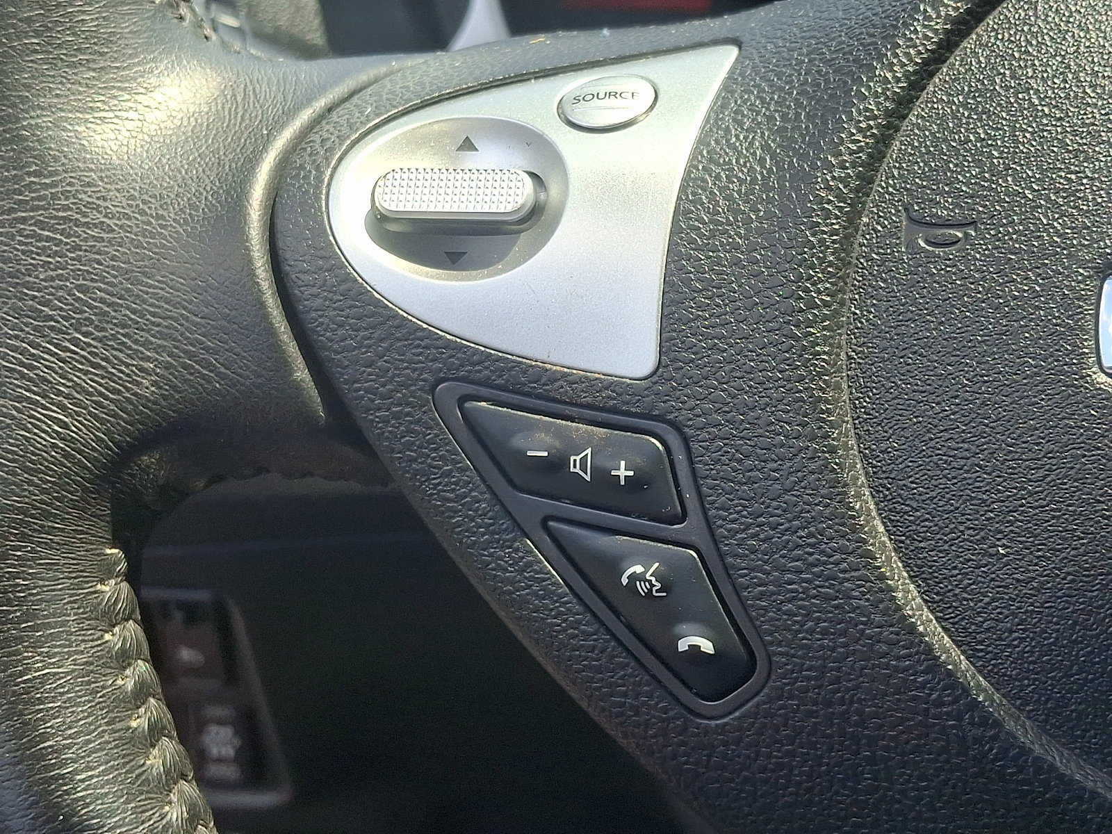 Used 2016 Nissan Juke SV w/ Technology Package AWD/4WD image 21
