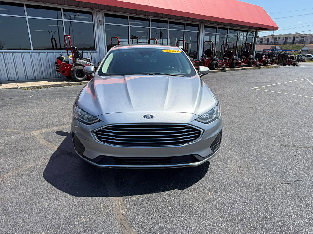 Used 2020 Ford Fusion SE image 2