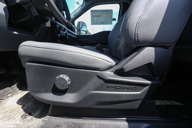 New 2026 Ford F550 4x4 Supercab Super Duty image 33