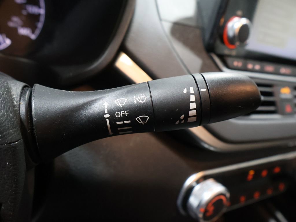 Used 2024 Nissan Altima 2.5 S image 36