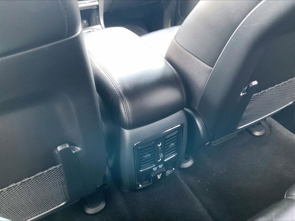 Used 2020 Jeep Grand Cherokee Limited AWD/4WD image 27