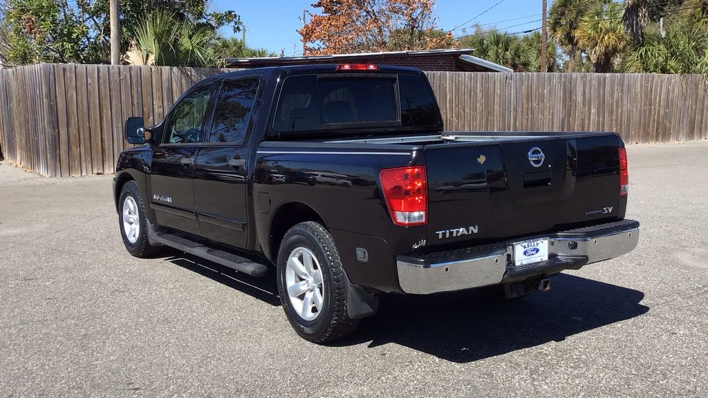 Used 2011 Nissan Titan SV w/ SV Premium Utility Pkg image 7