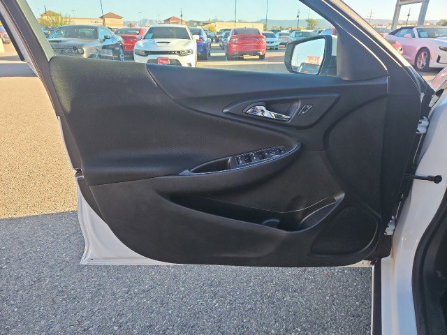 Used 2020 Chevrolet Malibu RS w/ LPO, Convenience Package 2 image 9