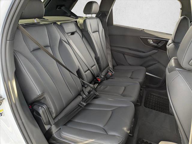 Used 2025 Audi Q7 Premium Plus image 21