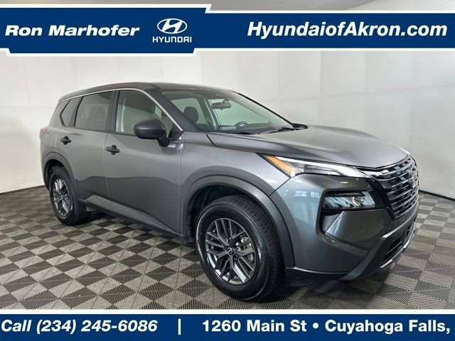 Used 2024 Nissan Rogue S image 1