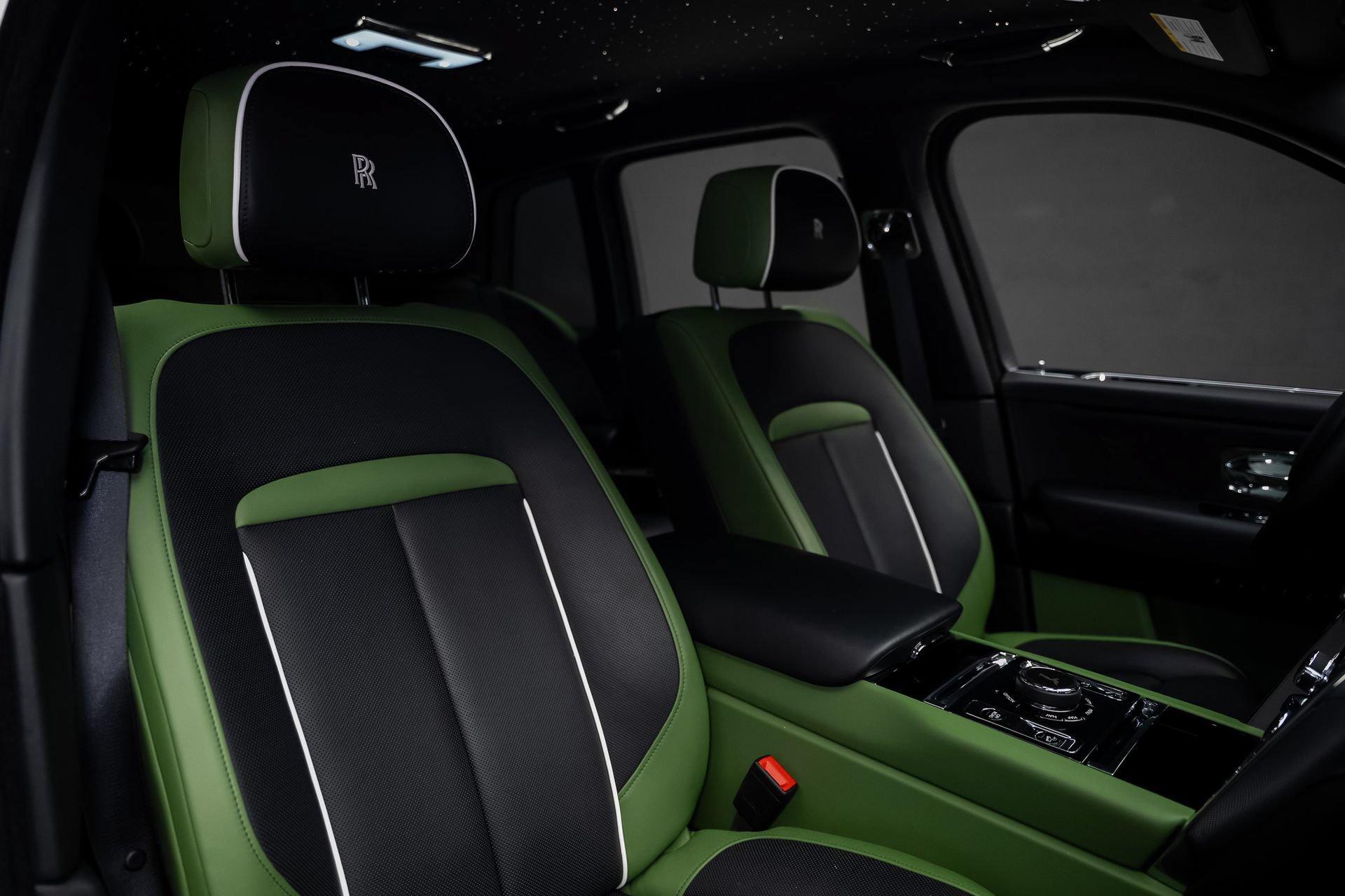 Used 2024 Rolls-Royce Cullinan w/ Cullinan Package AWD/4WD image 69