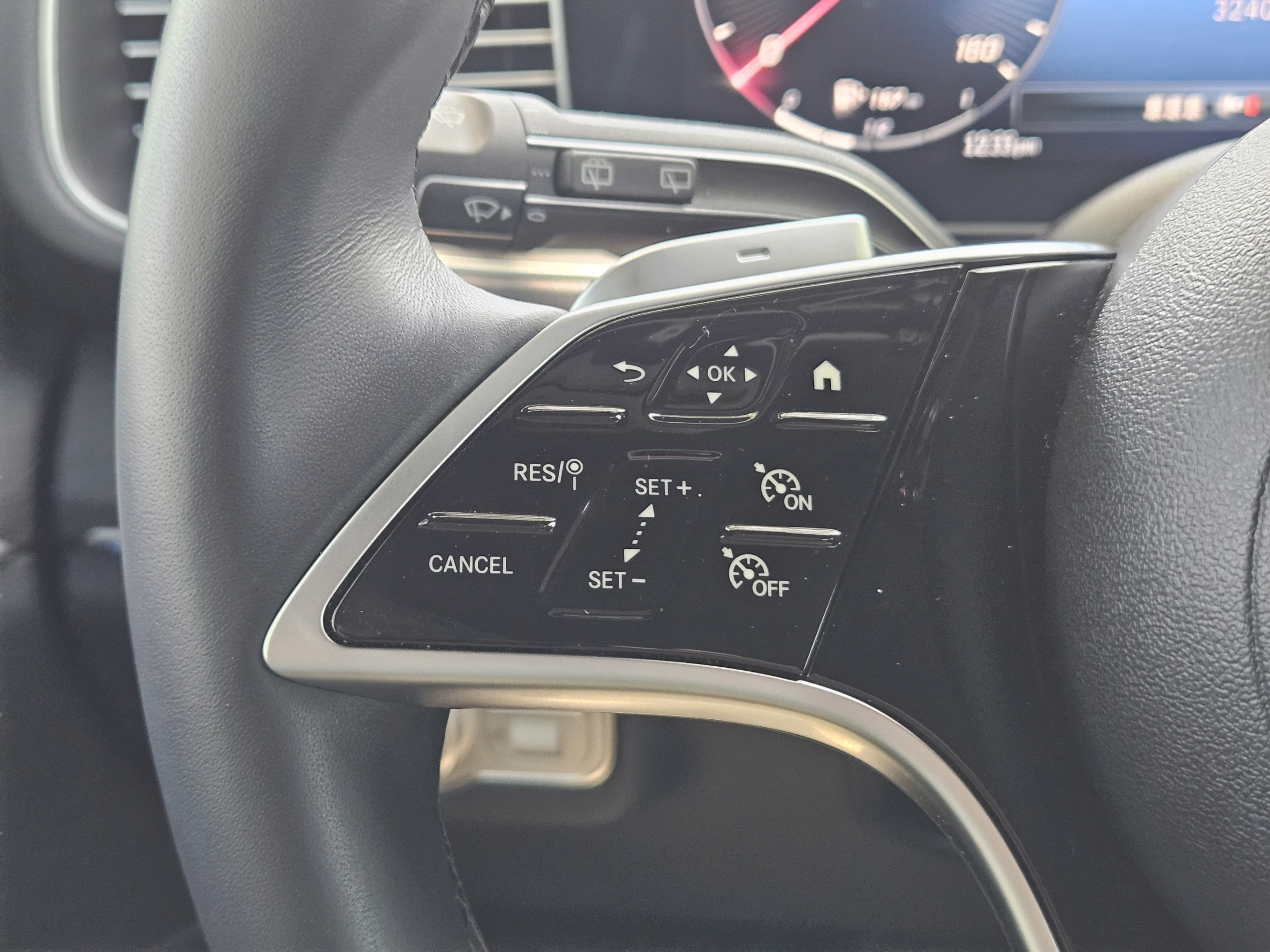 Certified 2026 Mercedes-Benz GLE 350 4MATIC image 21
