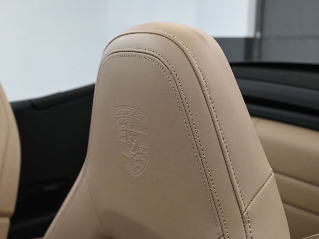 Used 2022 Porsche 911 Carrera S image 18