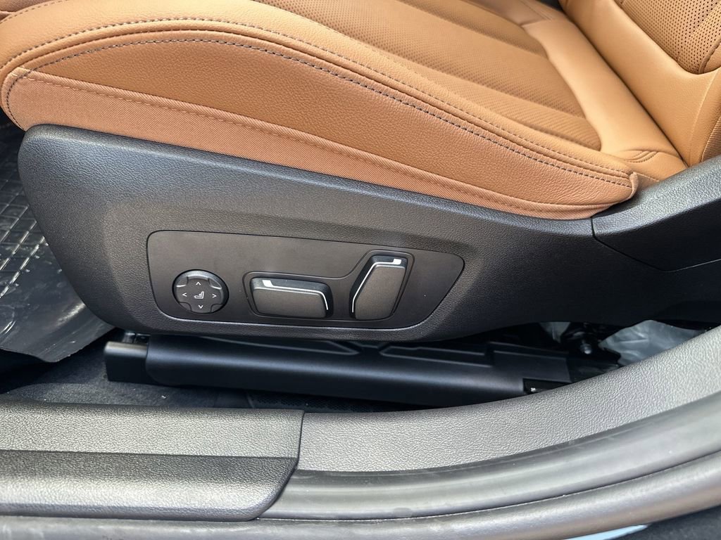 Certified 2025 BMW 330i xDrive 330i xDrive w/ Premium Package image 15