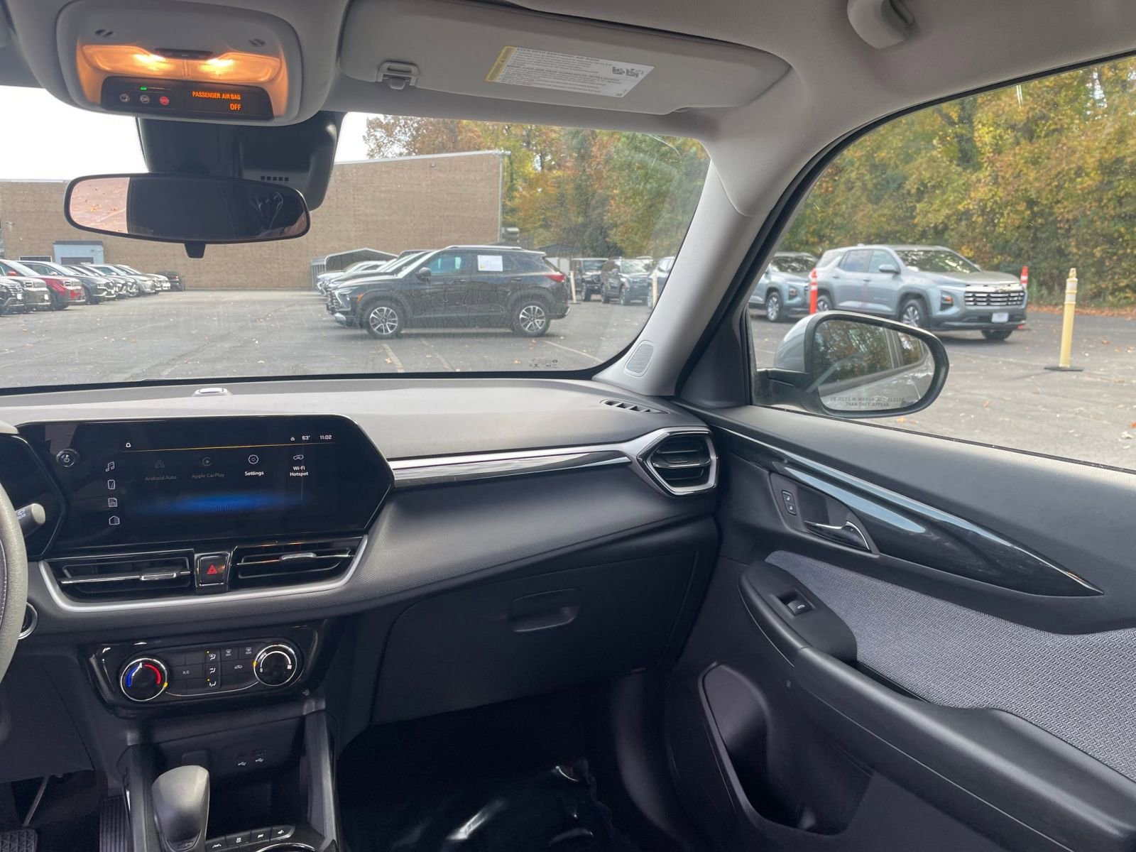 Used 2025 Chevrolet TrailBlazer LT image 31