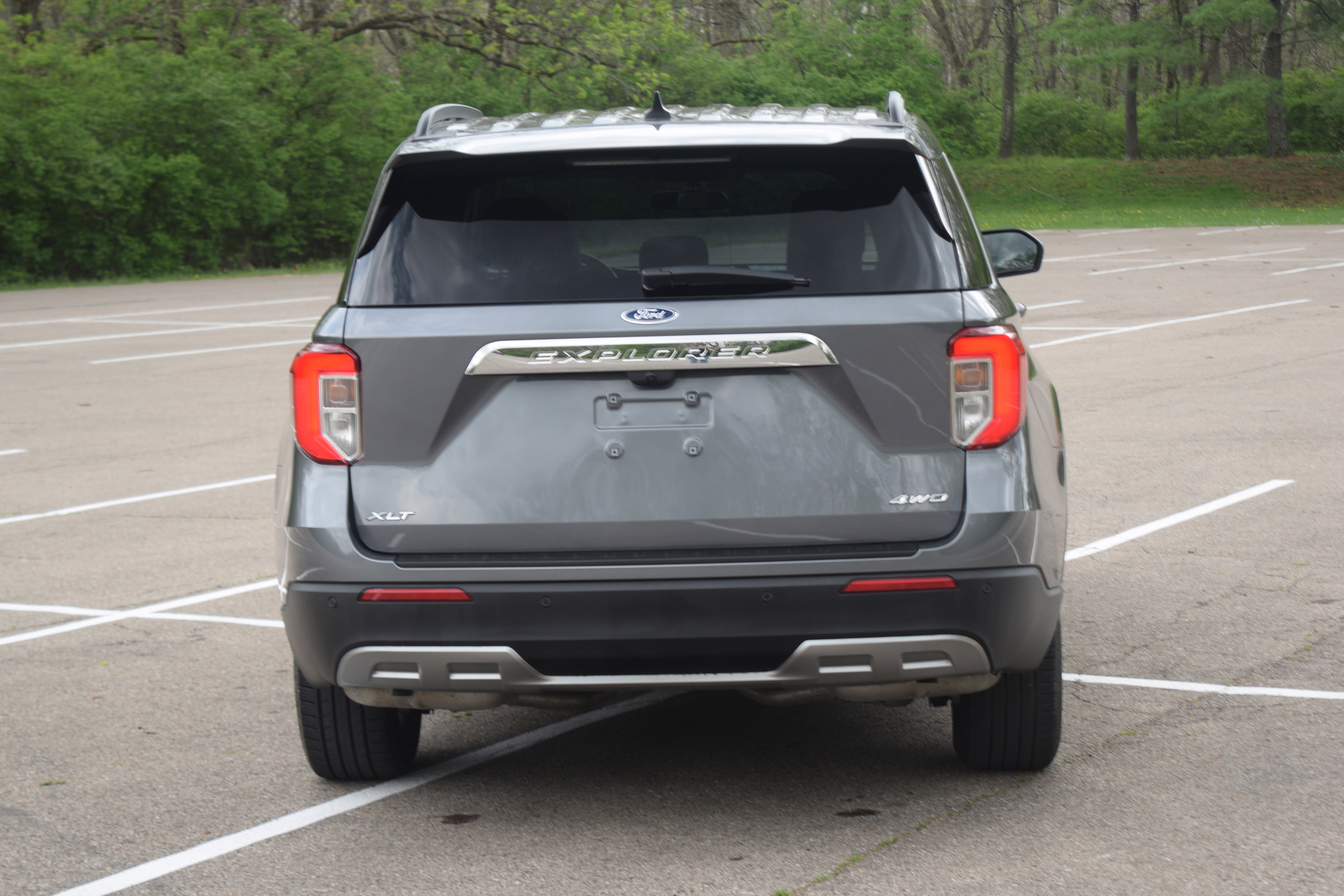 Used 2023 Ford Explorer XLT w/ Equipment Group 202A AWD/4WD image 25