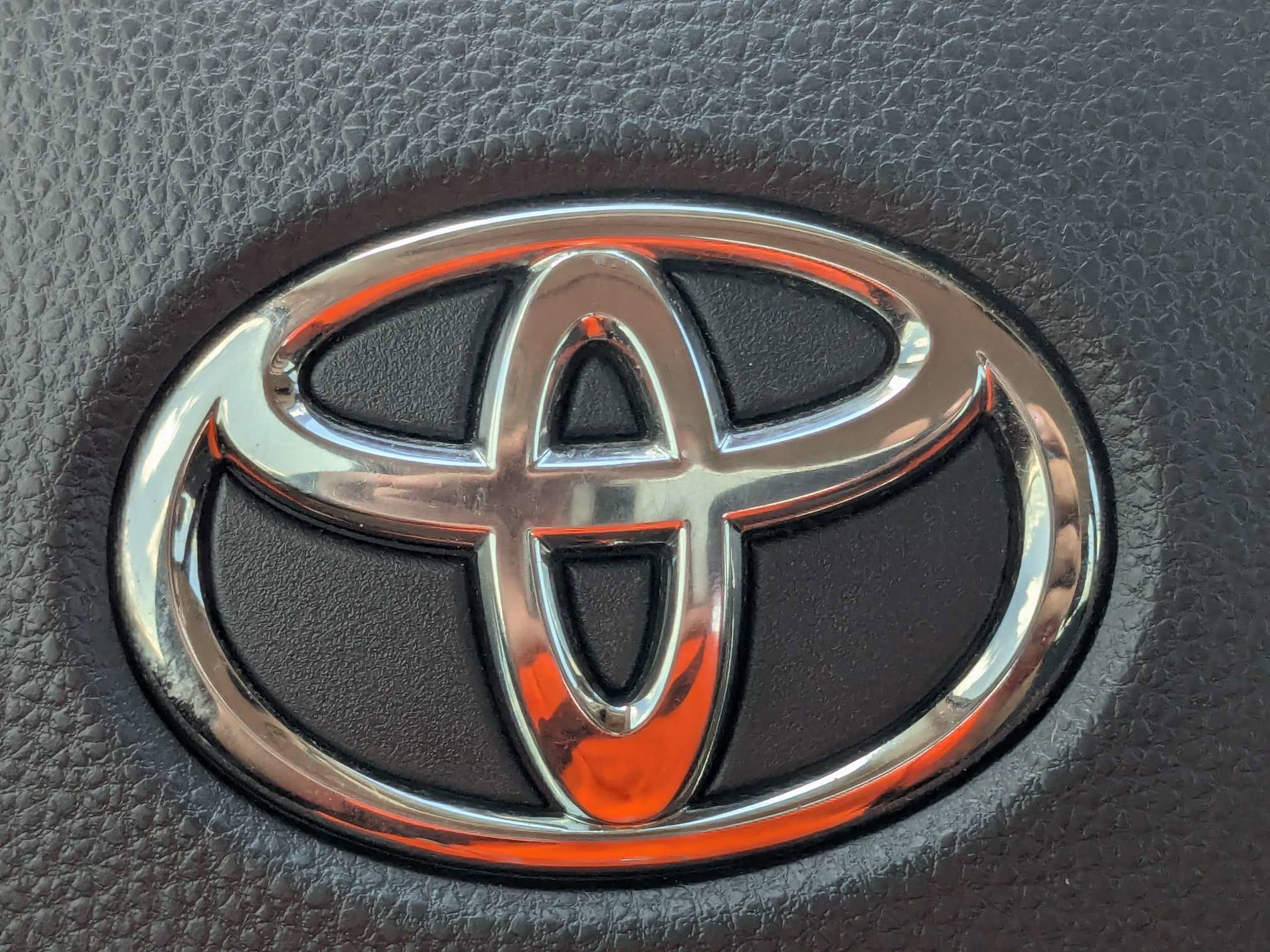 Used 2023 Toyota Corolla LE FWD image 33