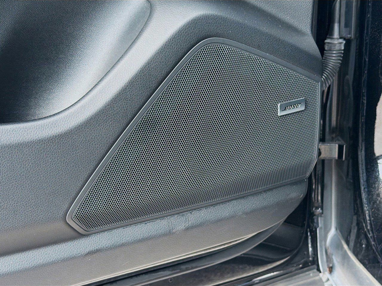 Used 2024 Porsche Cayenne image 24