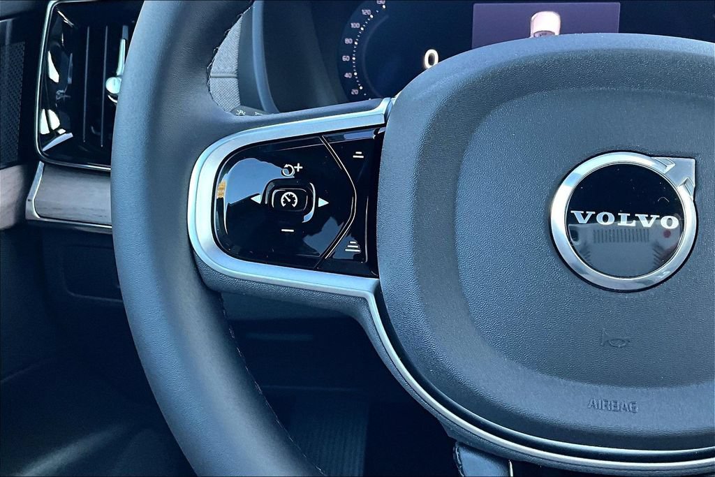 New 2026 Volvo XC90 B6 Plus AWD/4WD image 14