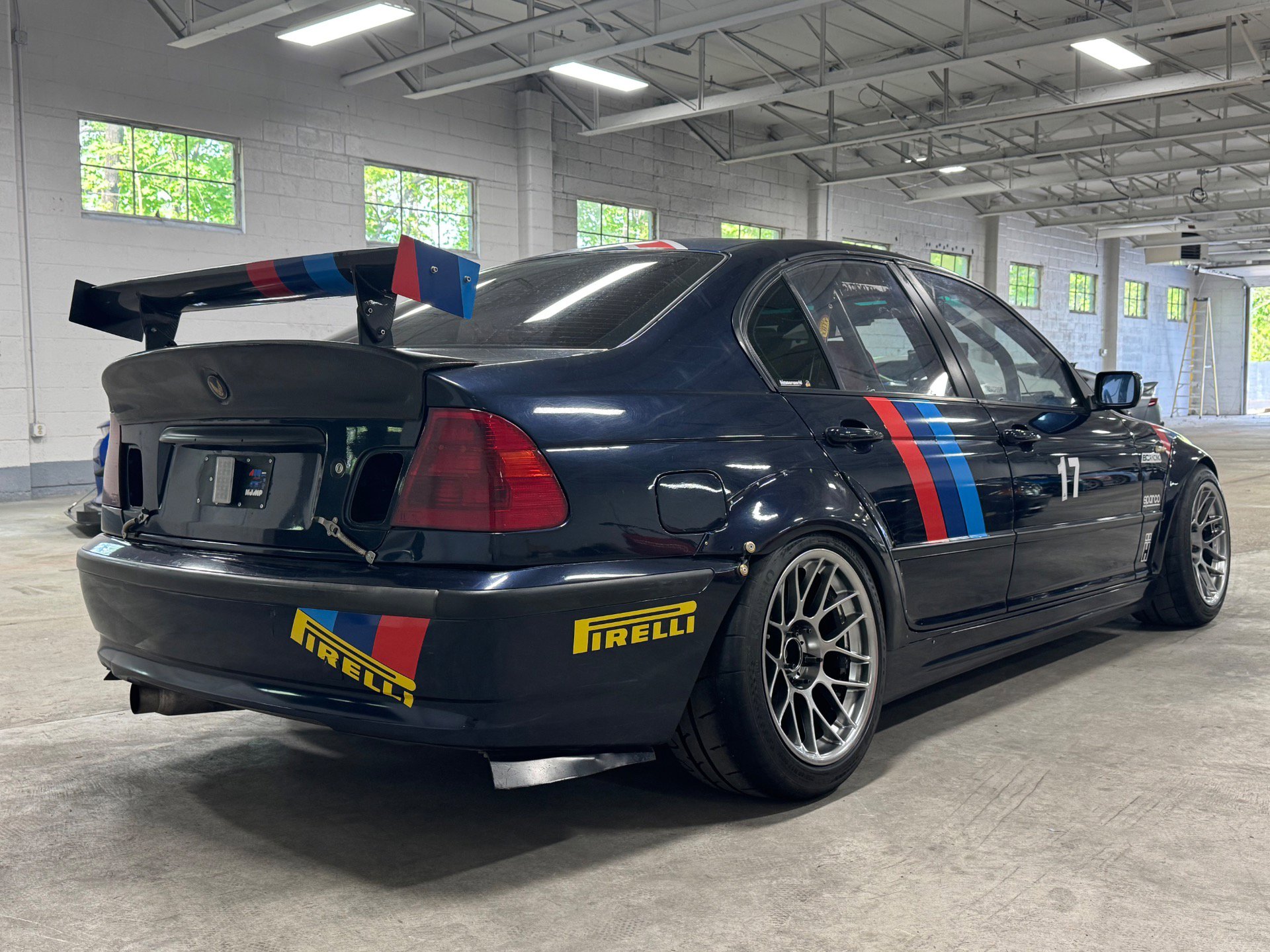 Used 2003 BMW 325i Sedan image 44