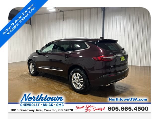 Used 2018 Buick Enclave Essence AWD/4WD image 3