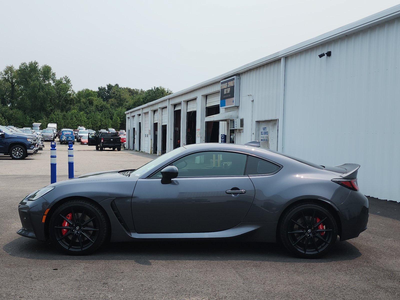 Used 2024 Toyota GR86 Premium w/ Performance Package RWD image 2