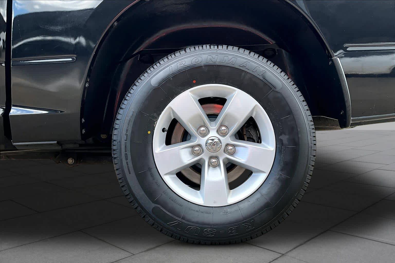 Used 2021 RAM 1500 Classic SLT image 11