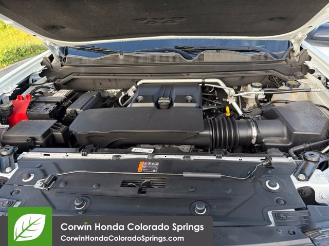 Used 2025 Chevrolet Colorado ZR2 w/ Technology Package AWD/4WD image 21