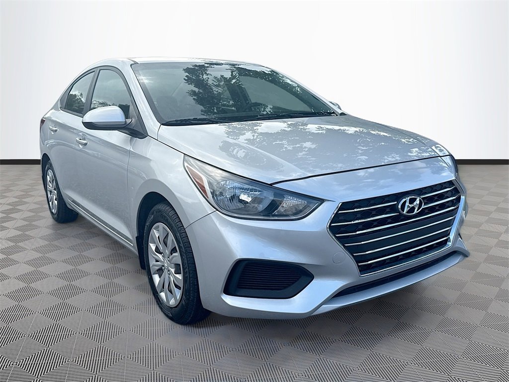 Used 2022 Hyundai Accent SE image 4