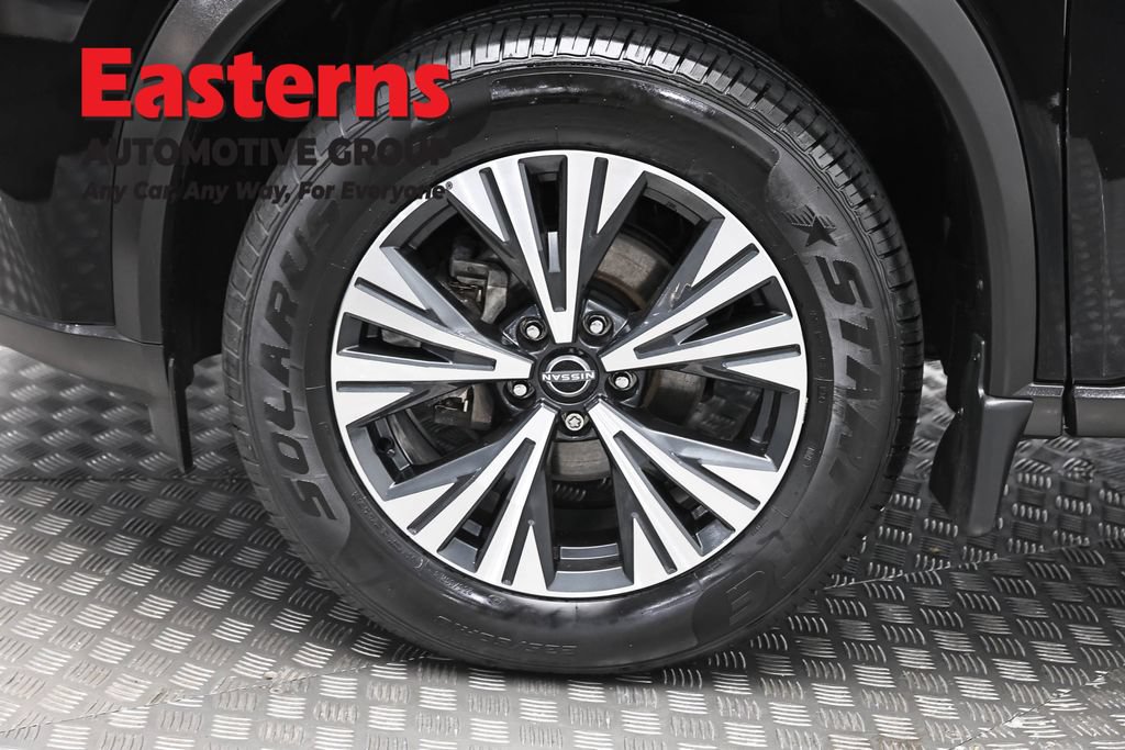 Used 2023 Nissan Rogue SV AWD/4WD image 33